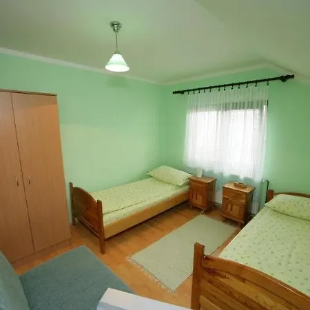 Stakic Guest house 3*